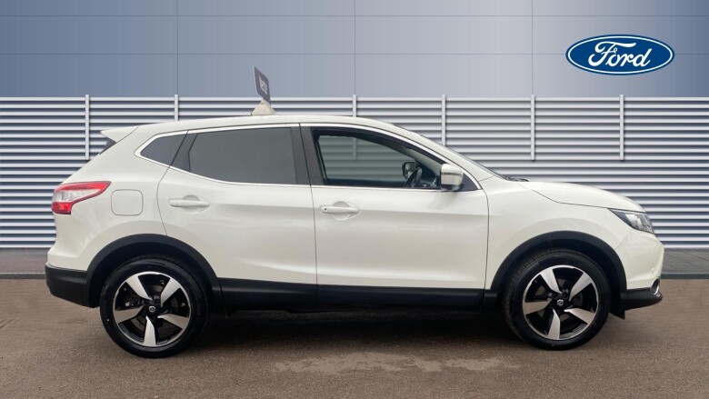 Nissan Qashqai 1.2 DiG-T N-Tec 5dr Xtronic Petrol Hatchback